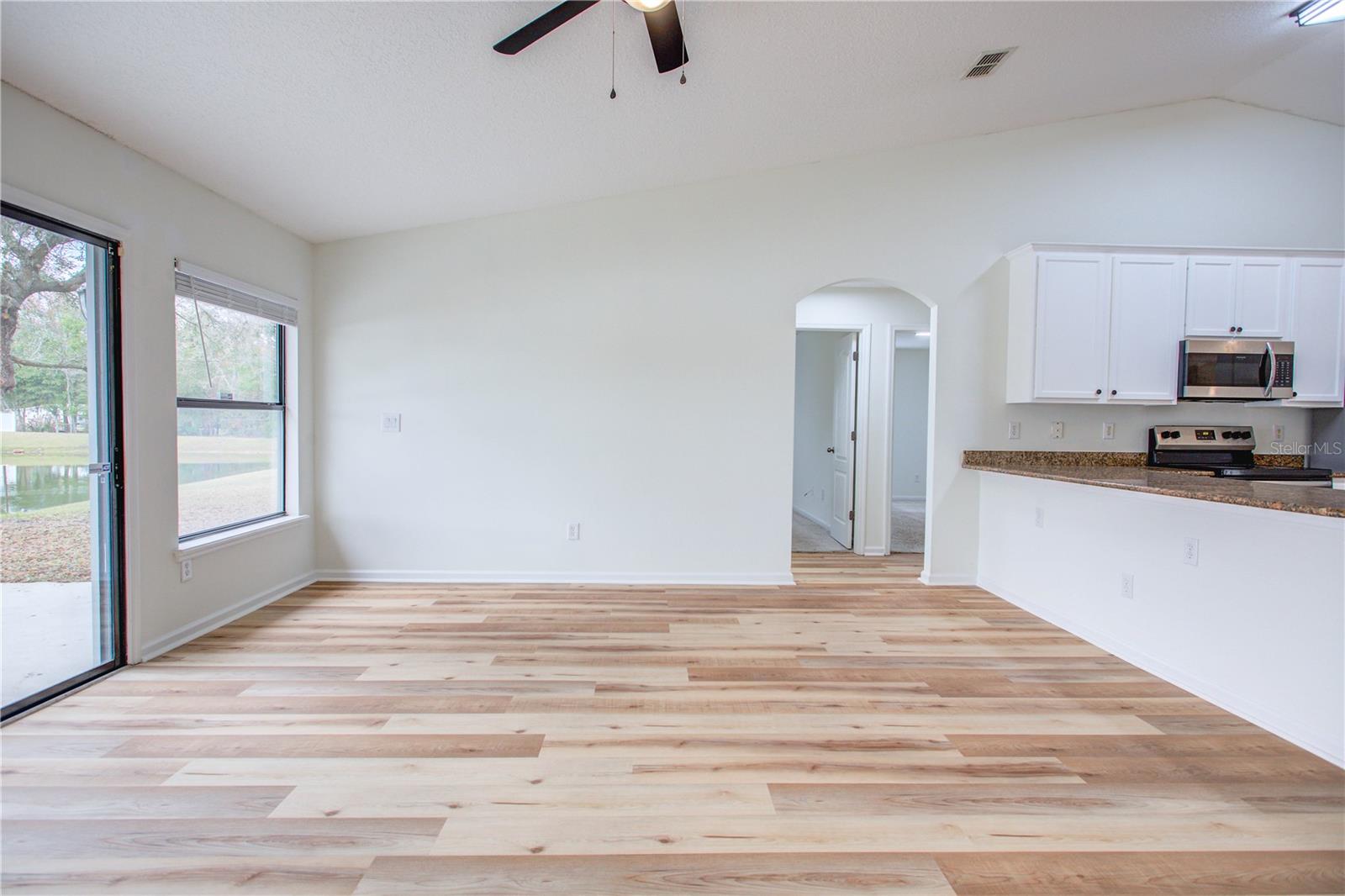 Image 26 of 70 For 10128 Lancashire Drive