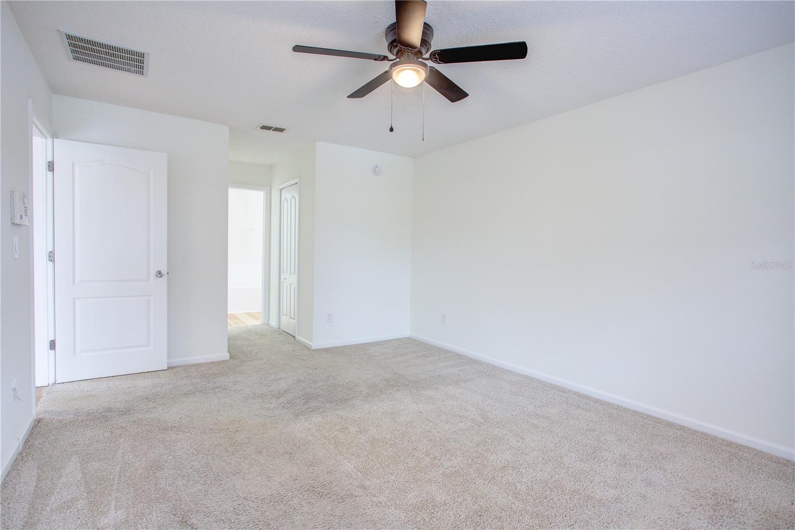 Image 31 of 70 For 10128 Lancashire Drive