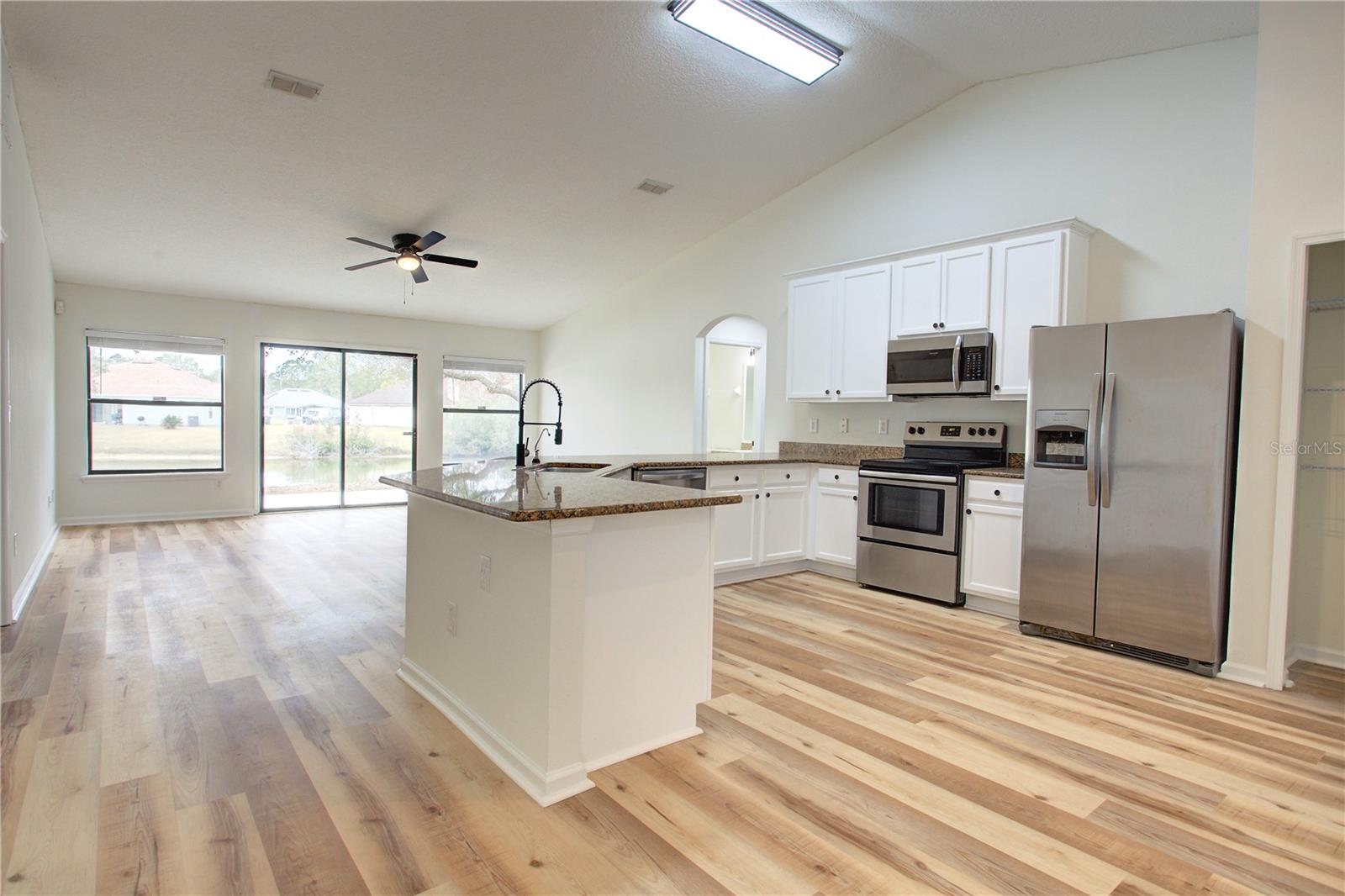 Image 6 of 70 For 10128 Lancashire Drive