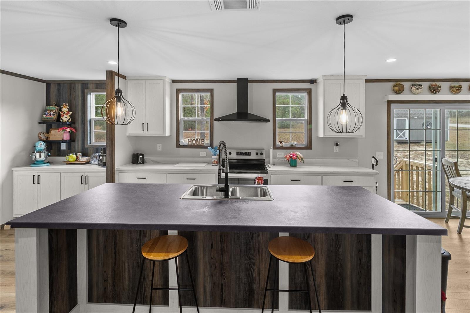 Image 2 of 24 For 10850 110th Lane