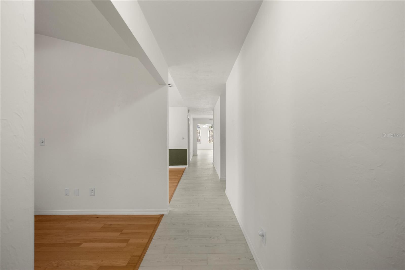 Image 10 of 47 For 18004 55th Place