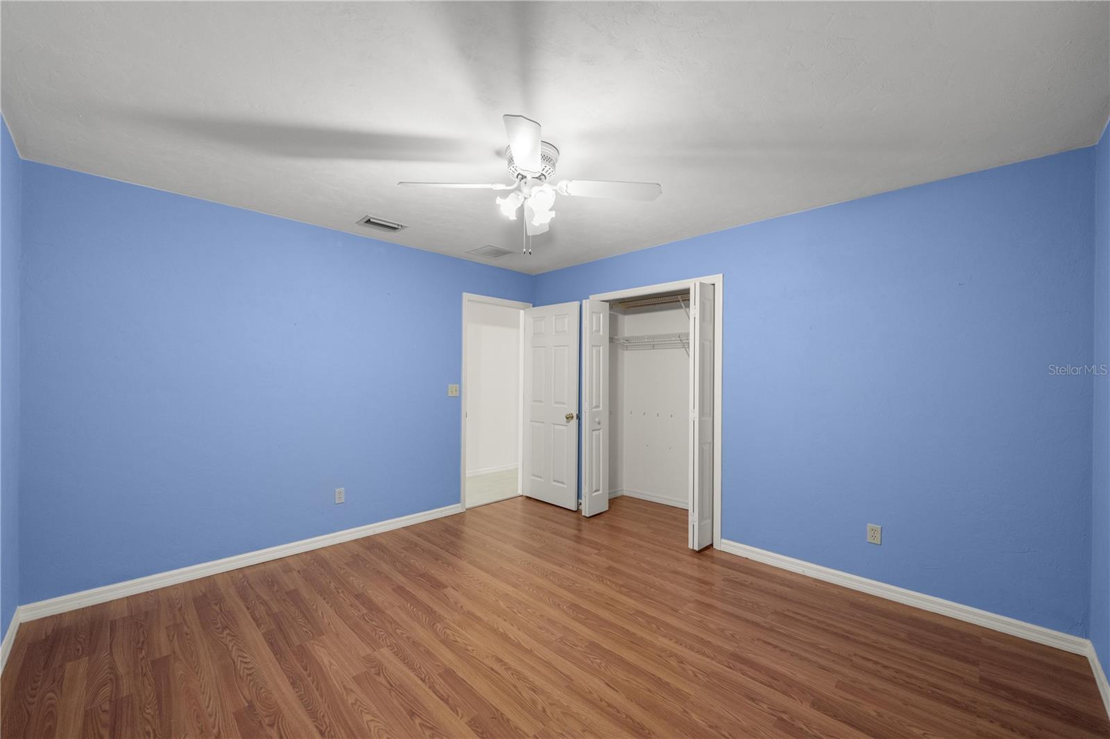 Image 26 of 47 For 18004 55th Place