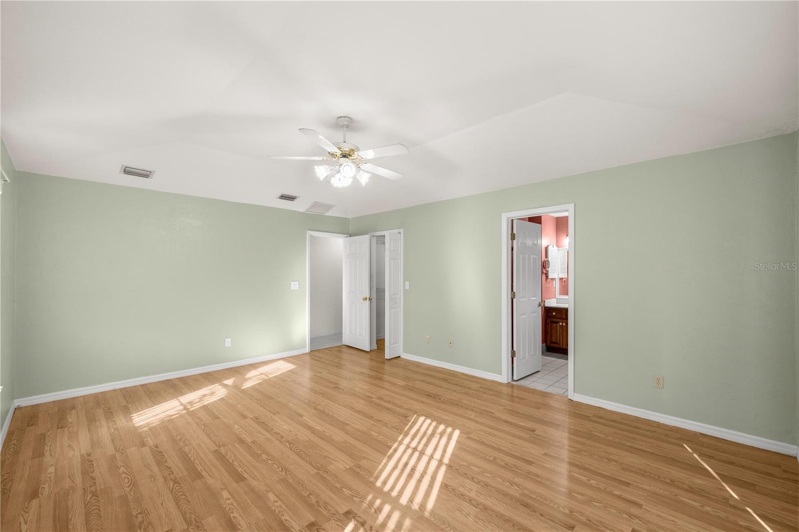 Image 30 of 47 For 18004 55th Place