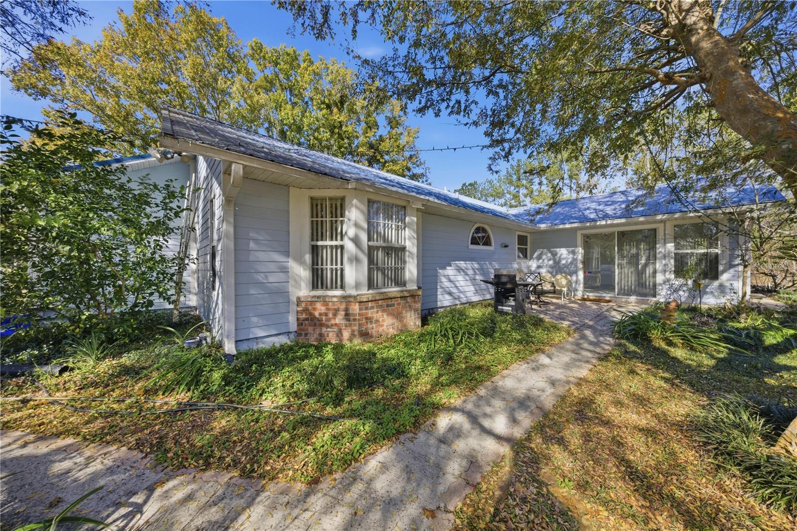 Image 6 of 47 For 18004 55th Place