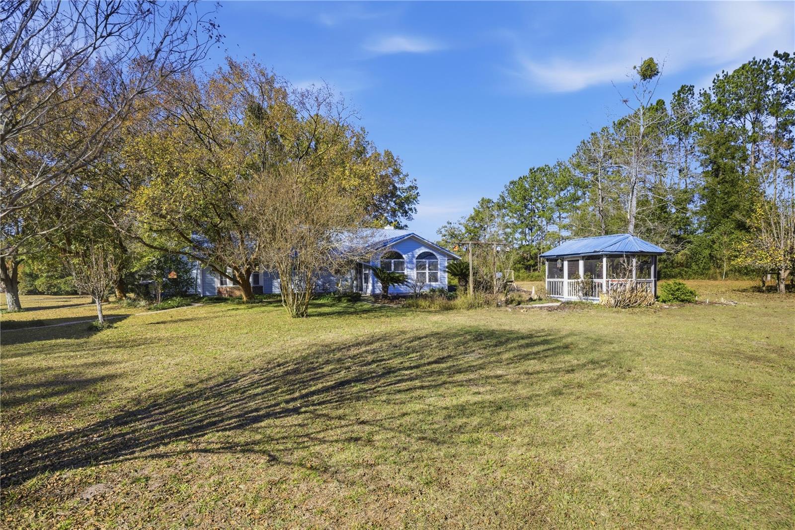 Image 8 of 47 For 18004 55th Place