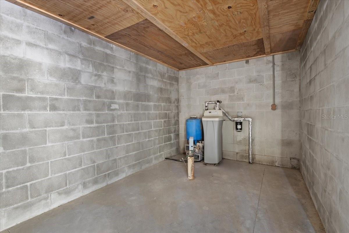 Image 16 of 45 For 347 544th Street