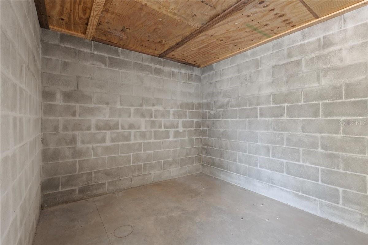 Image 17 of 45 For 347 544th Street