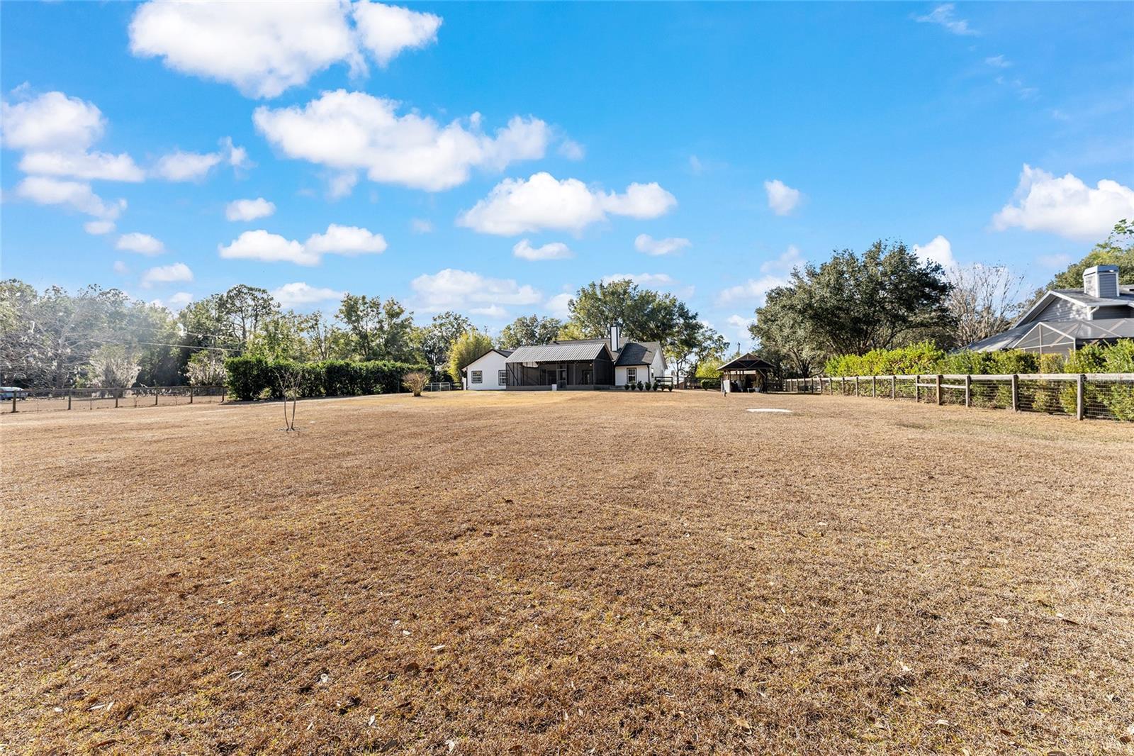 Image 36 of 45 For 21601 Old Providence Road