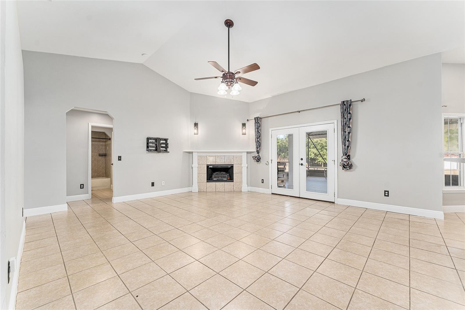 Image 7 of 45 For 21601 Old Providence Road