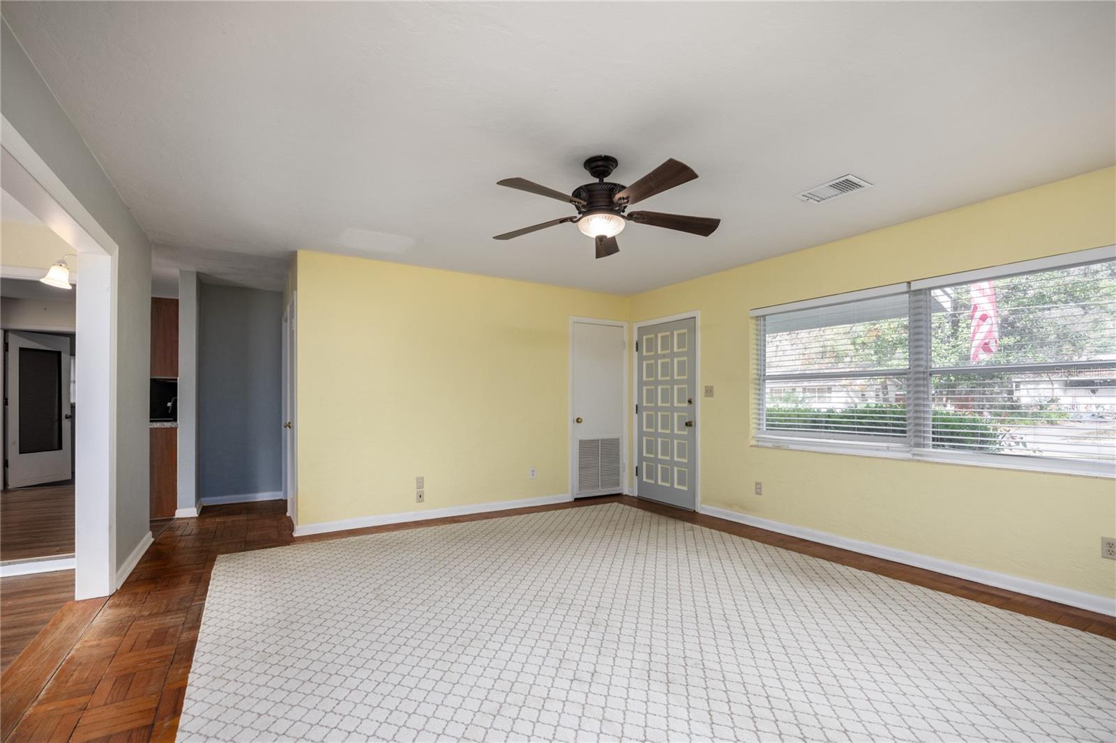 Image 9 of 35 For 2609 10th Avenue