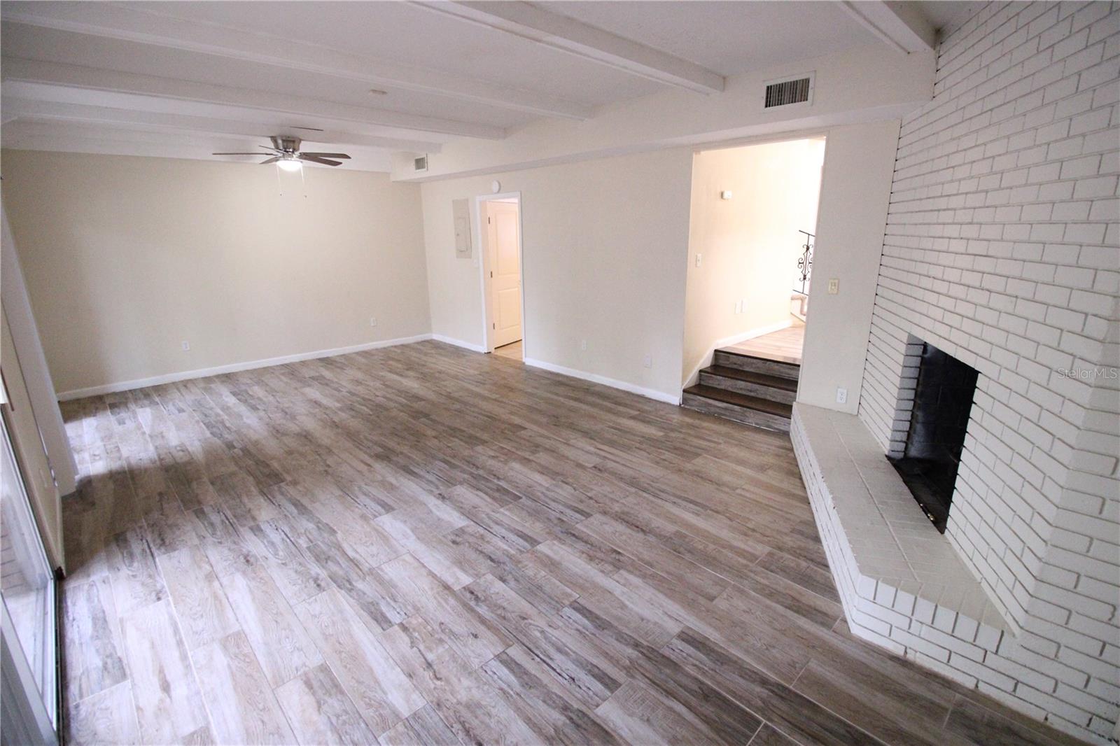 Image 14 of 23 For 507 39th Road 159