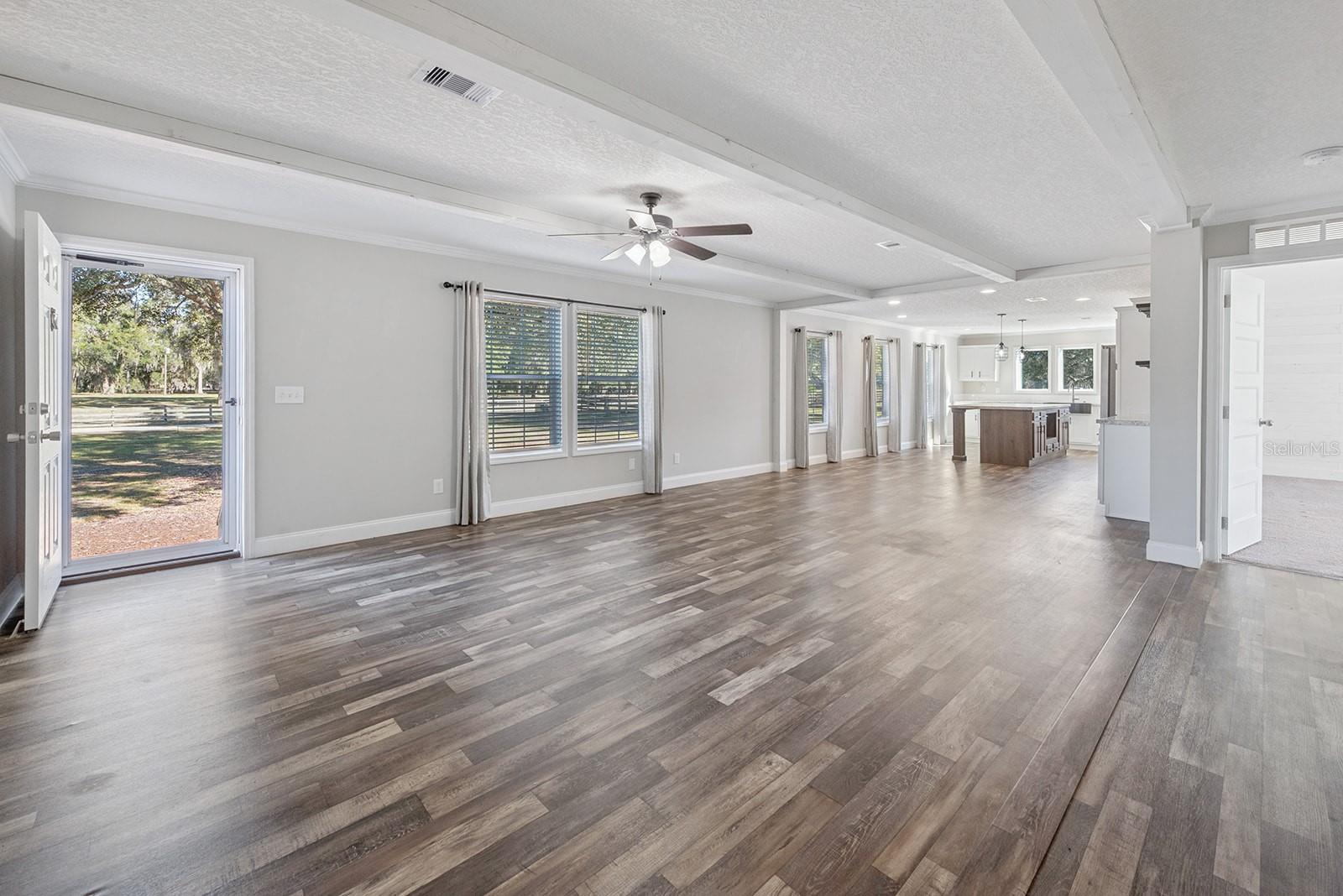 Image 22 of 52 For 19750 30th Street