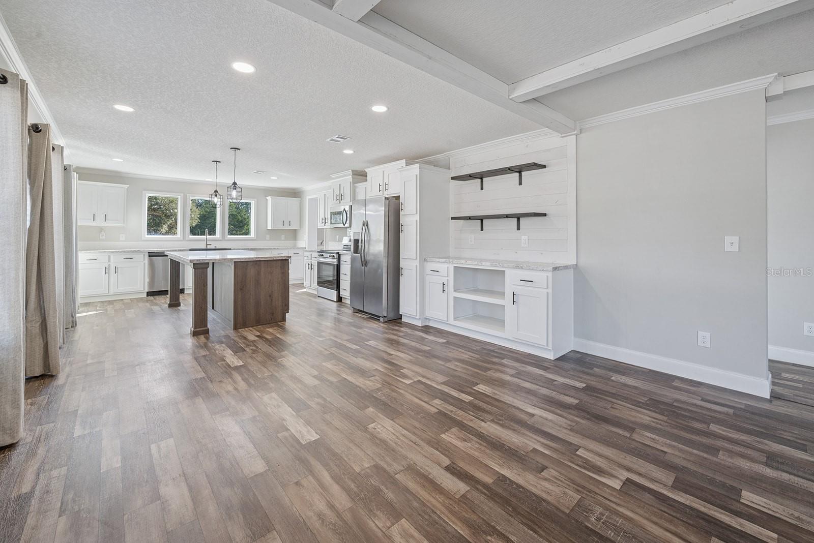 Image 24 of 52 For 19750 30th Street