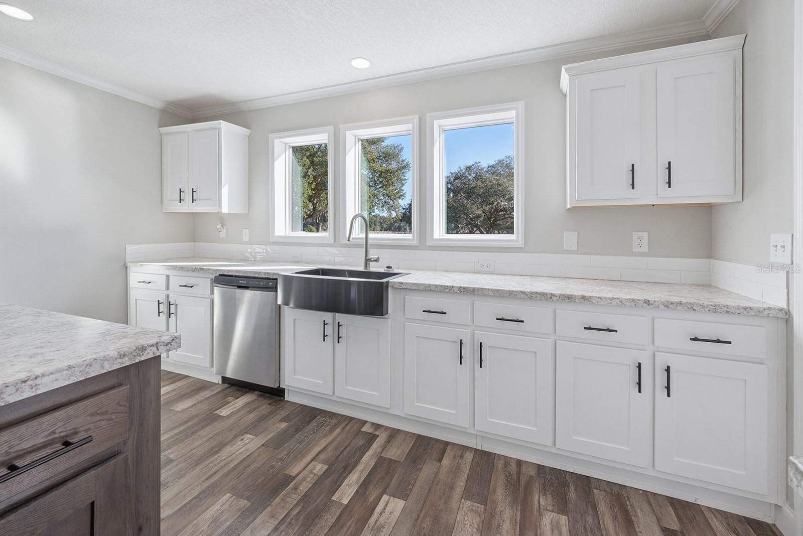 Image 28 of 52 For 19750 30th Street