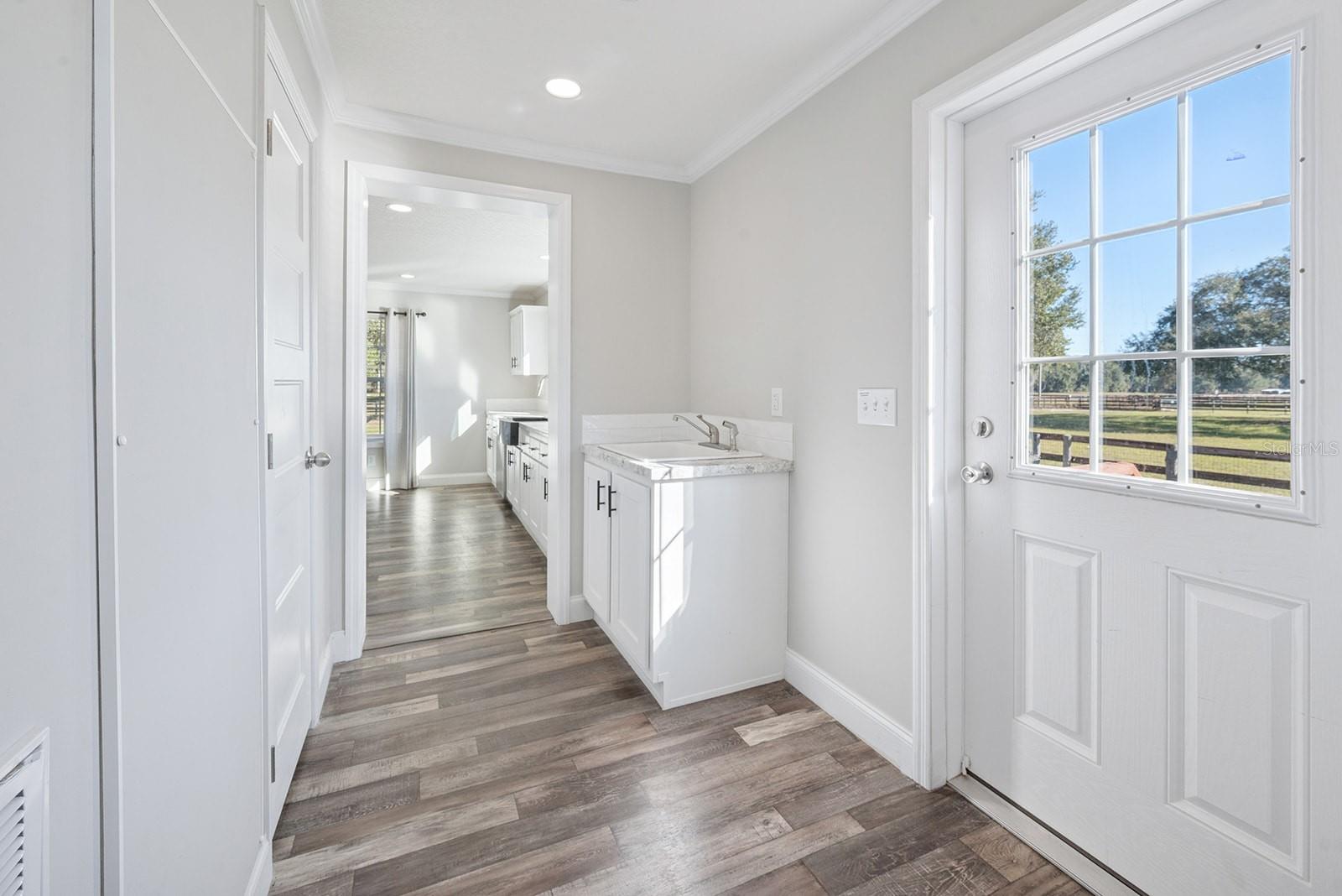 Image 32 of 52 For 19750 30th Street