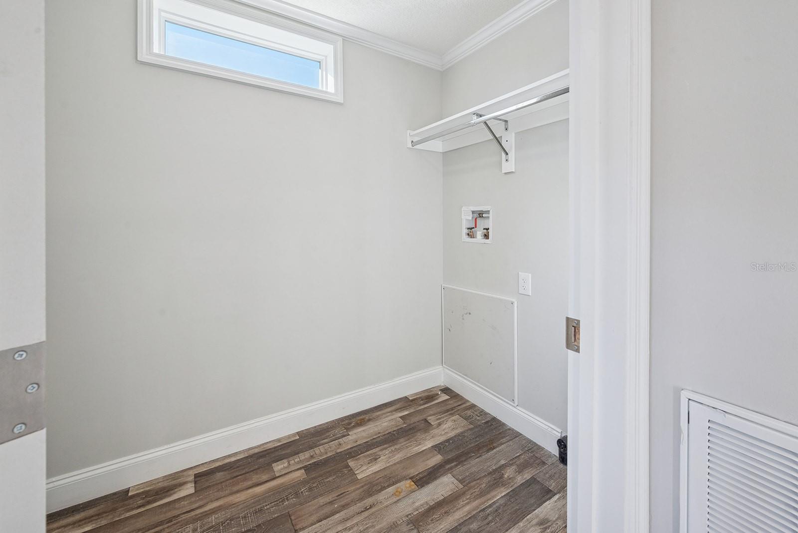 Image 33 of 52 For 19750 30th Street