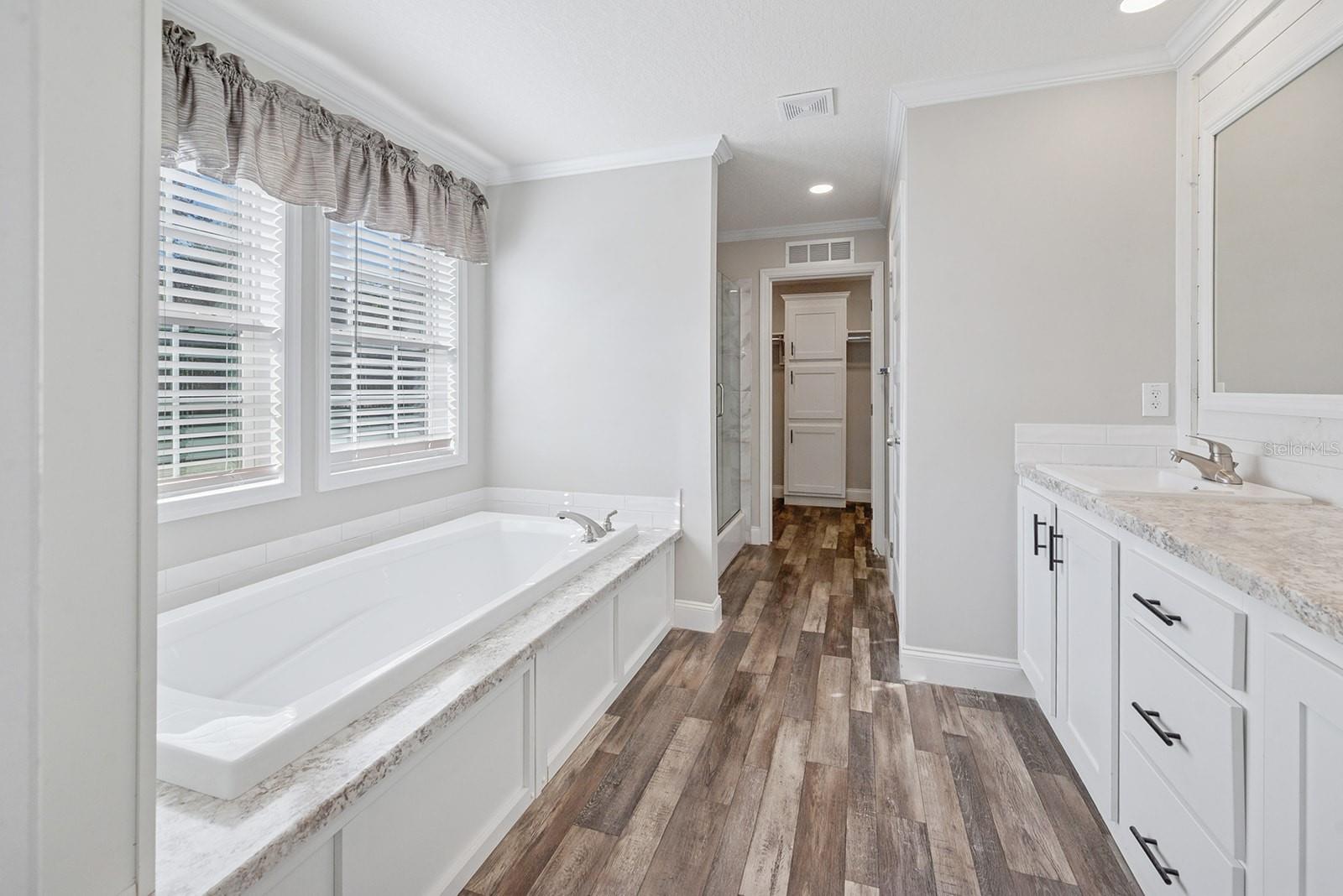 Image 40 of 52 For 19750 30th Street