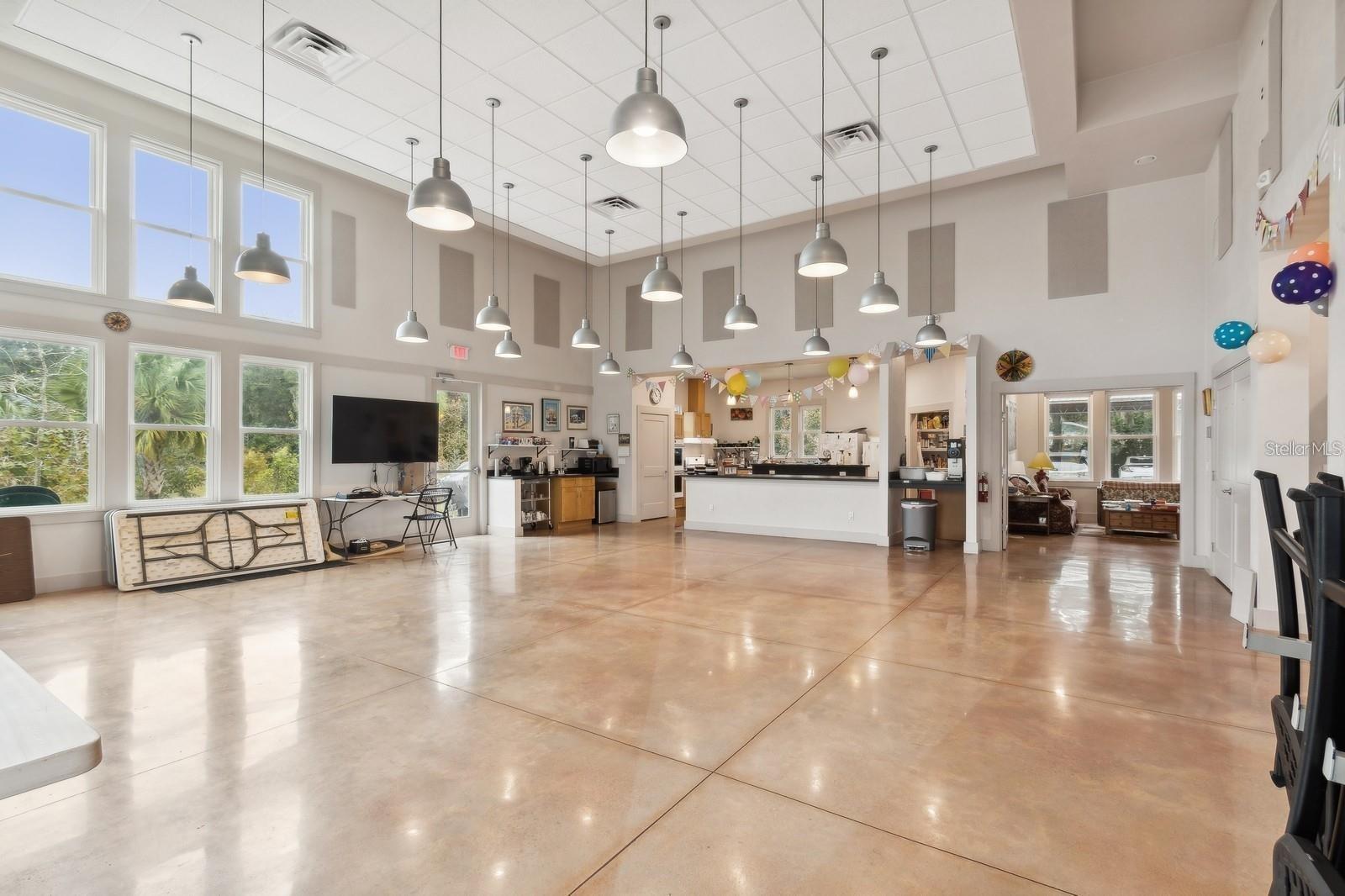 Image 30 of 34 For 2668 47th Terrace