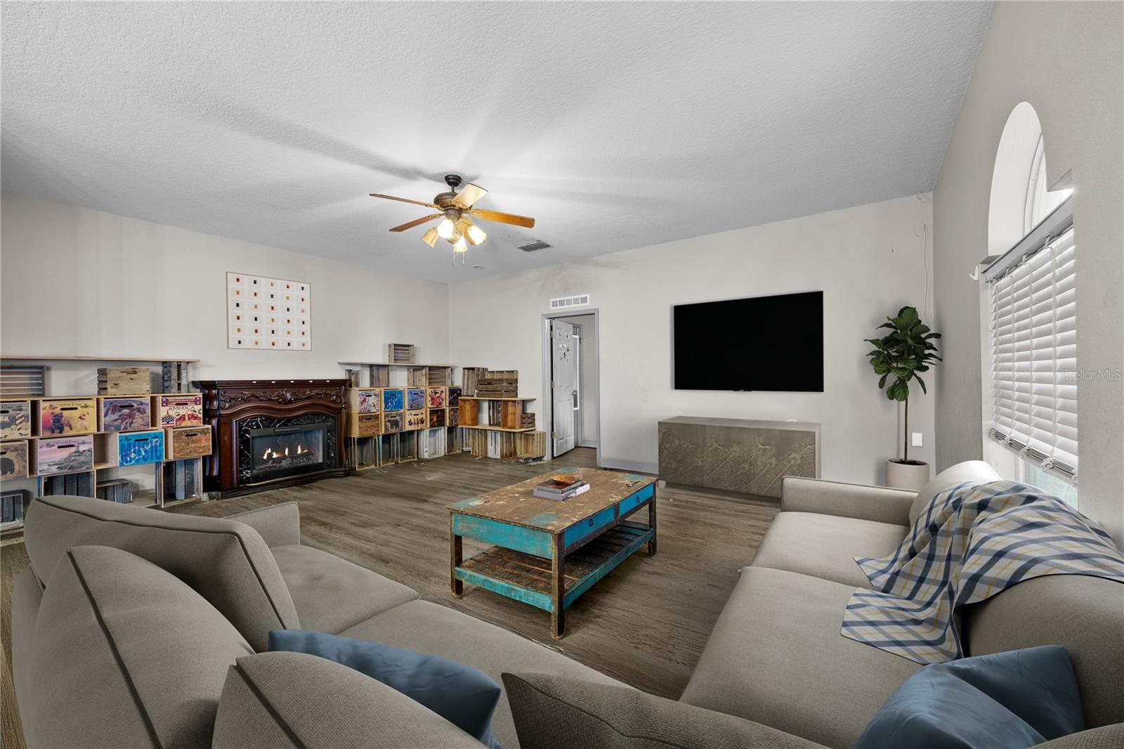 Image 17 of 34 For 4627 30th Street