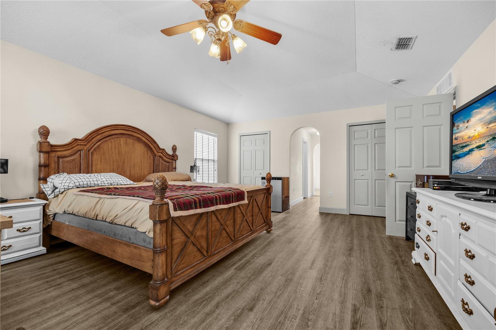 Image 24 of 34 For 4627 30th Street