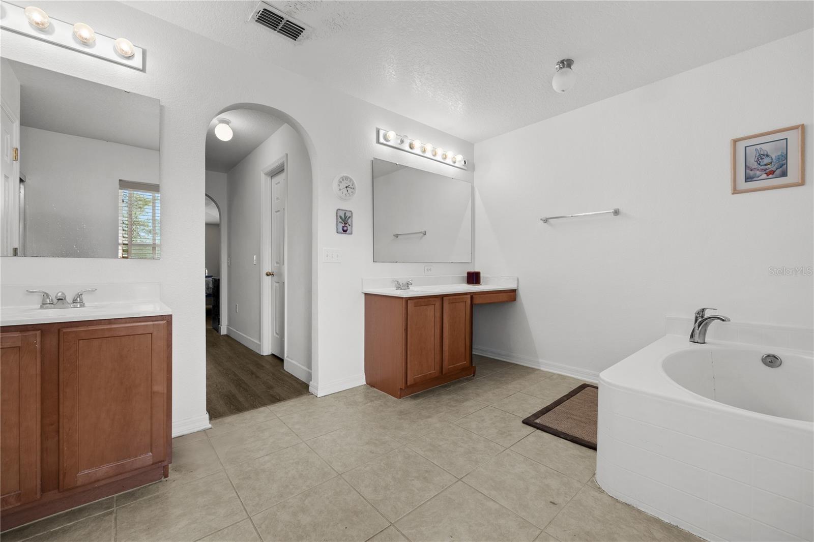 Image 26 of 34 For 4627 30th Street