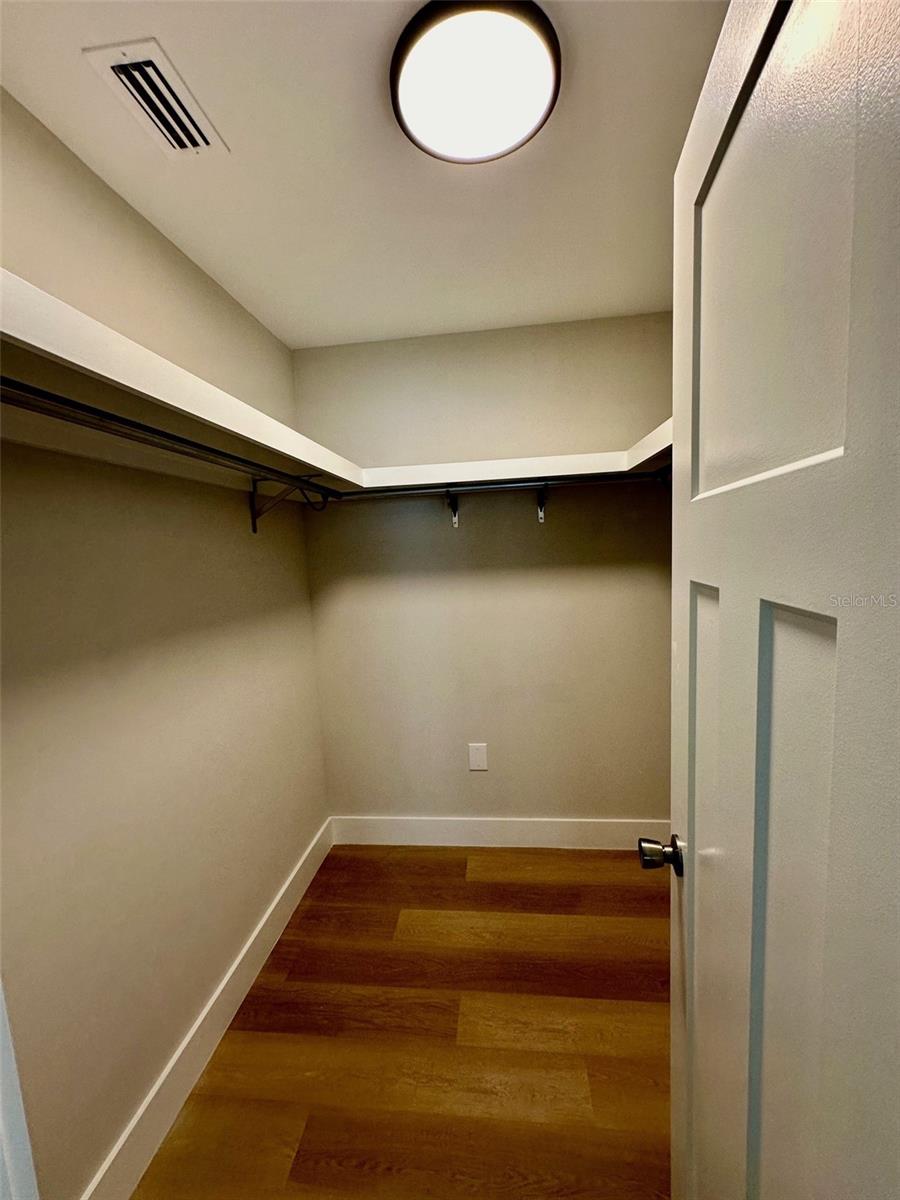 Image 15 of 22 For 17086 242nd Street