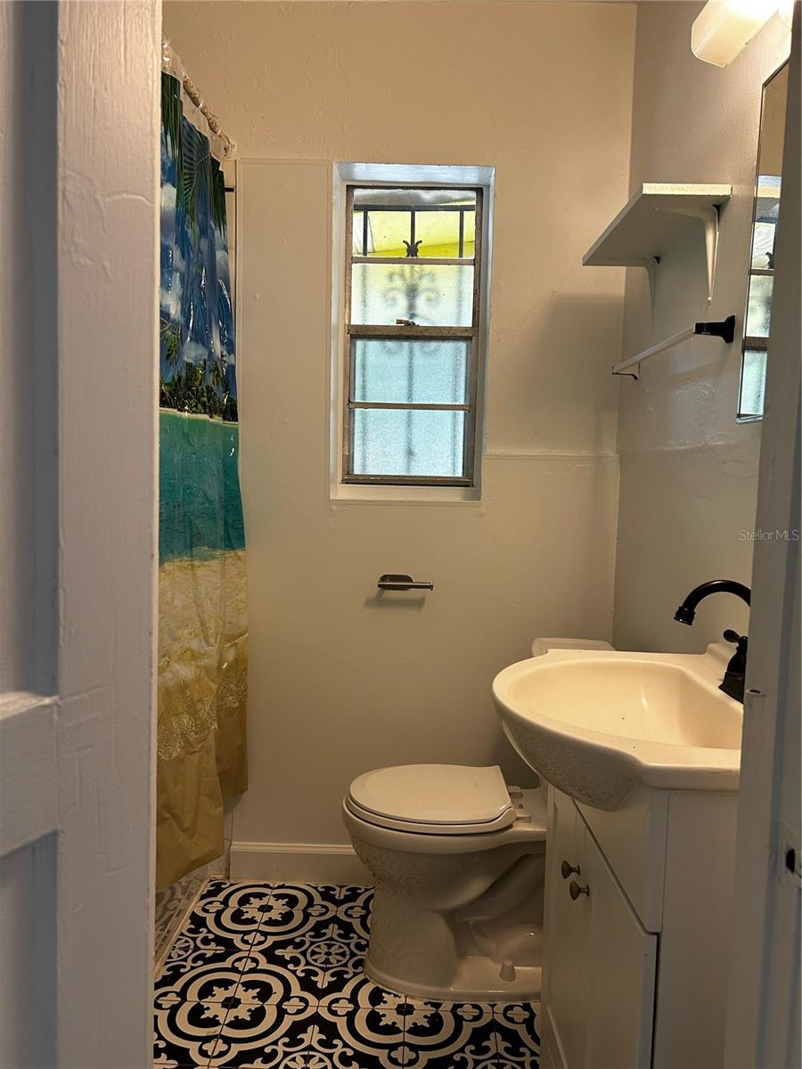 Image 7 of 9 For 1012 1st Avenue