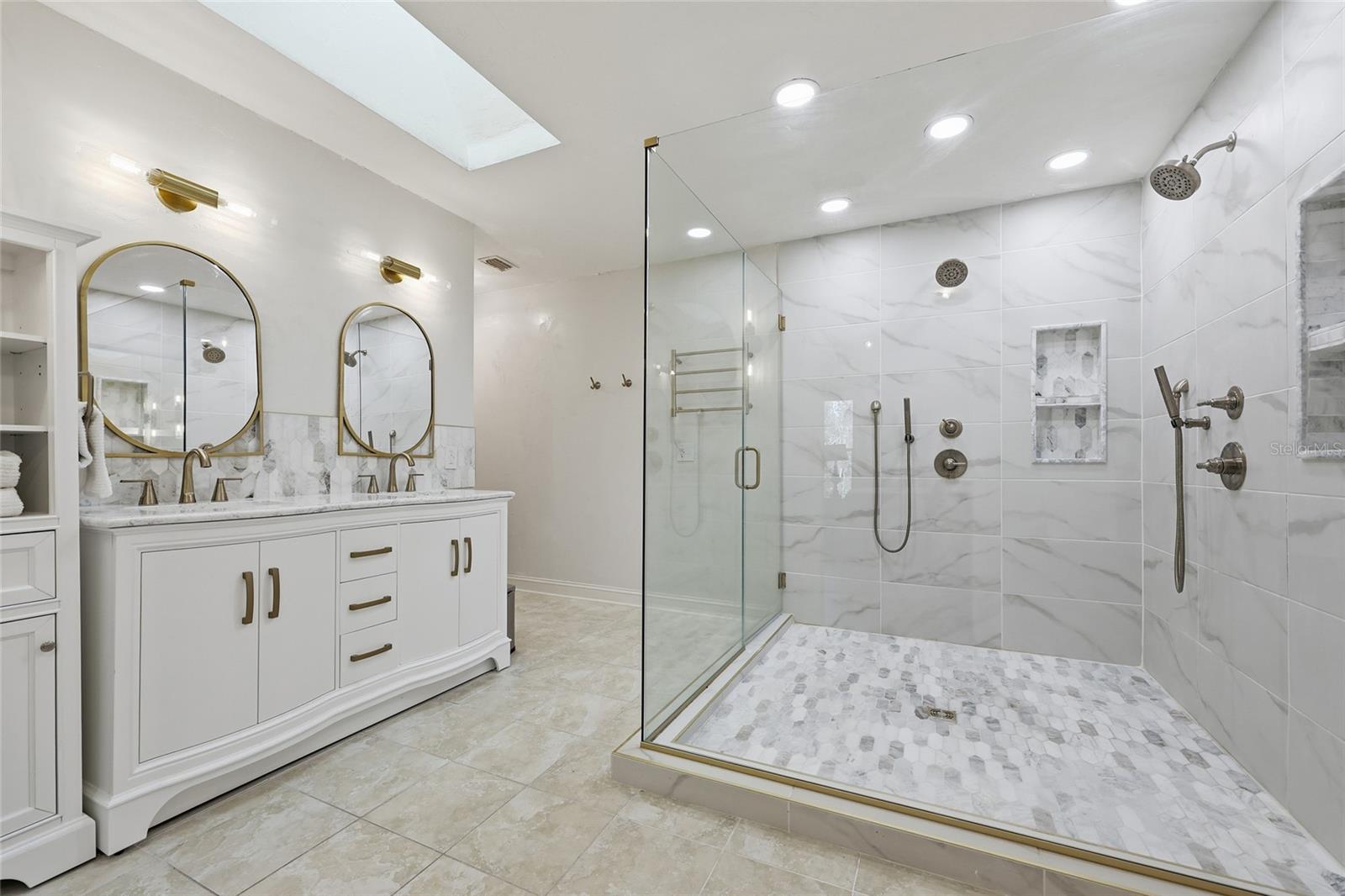 Image 19 of 34 For 6612 44th Place