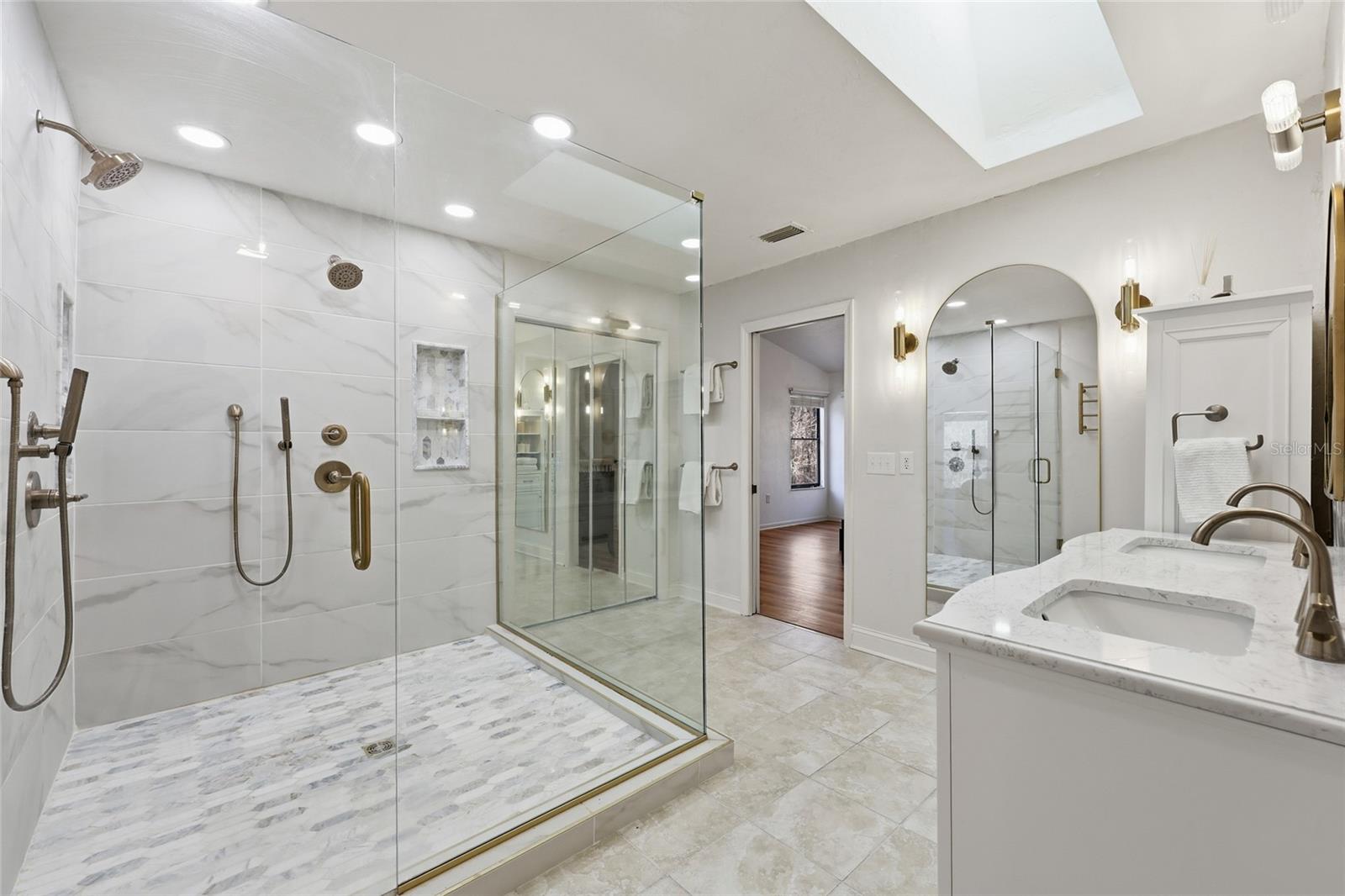 Image 20 of 34 For 6612 44th Place