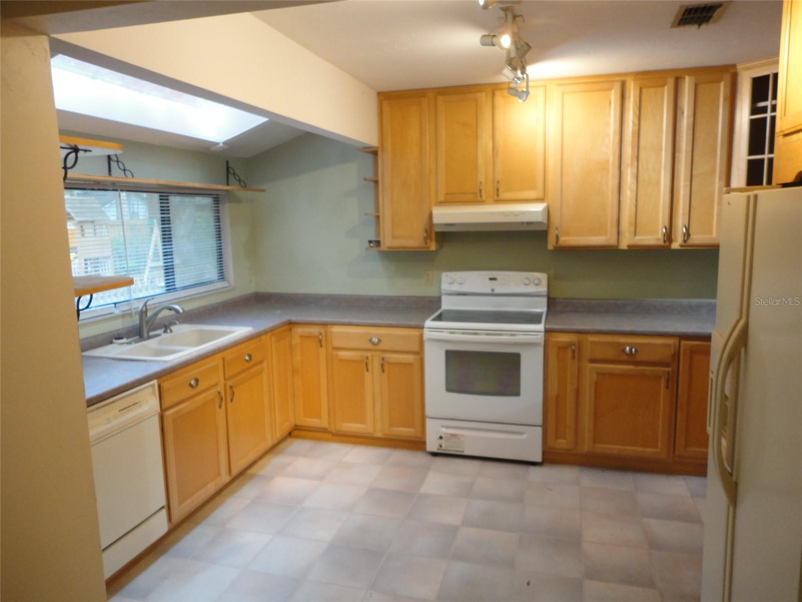 Image 4 of 16 For 7823 9th Place