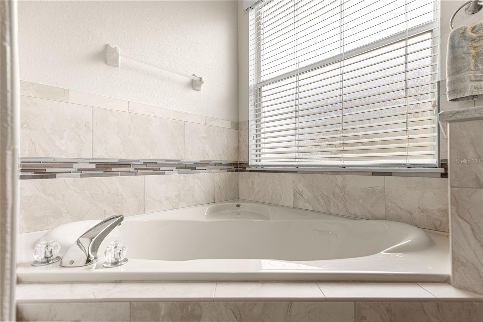 Image 25 of 59 For 17187 116th Court Road