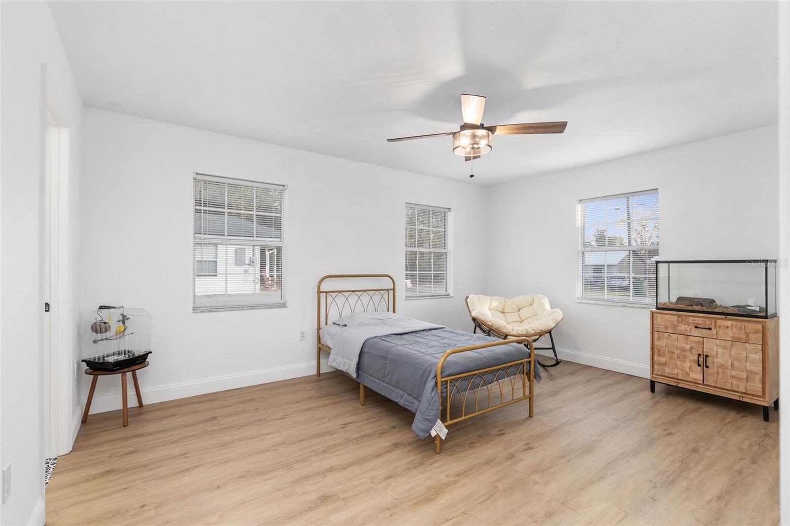 Image 18 of 38 For 1301 4th Avenue