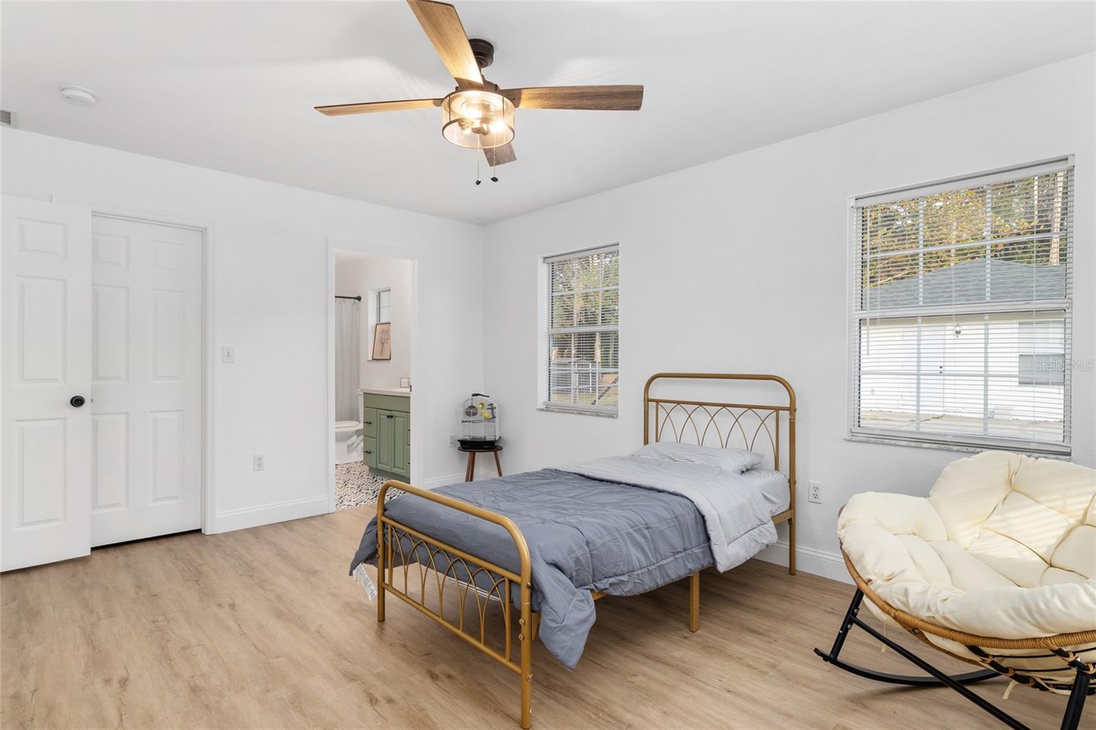 Image 19 of 38 For 1301 4th Avenue