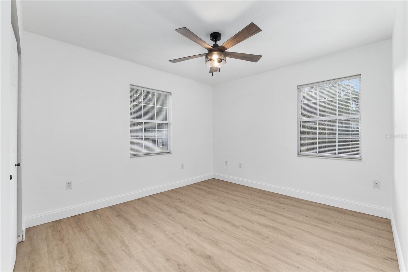 Image 27 of 38 For 1301 4th Avenue