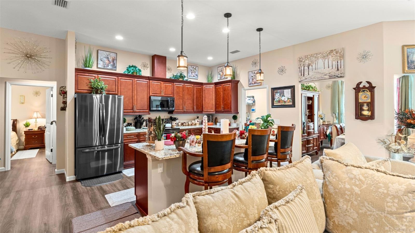 Image 14 of 39 For 479 Savannah Circle