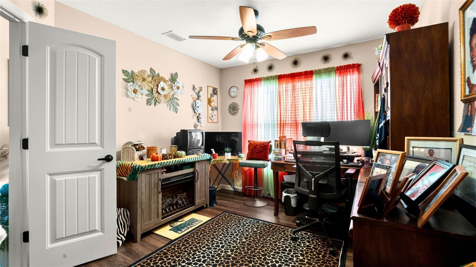 Image 17 of 39 For 479 Savannah Circle