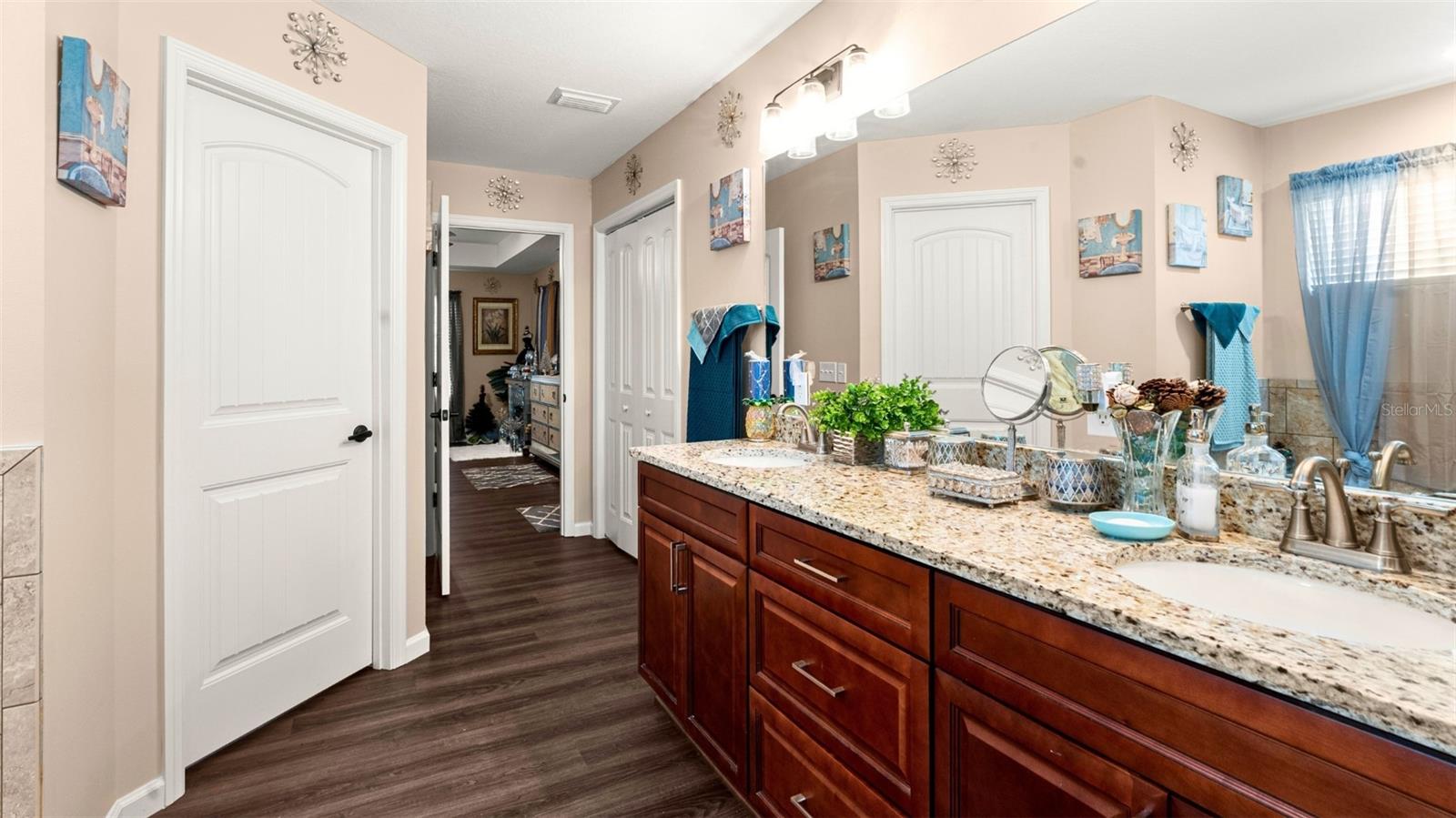 Image 22 of 39 For 479 Savannah Circle