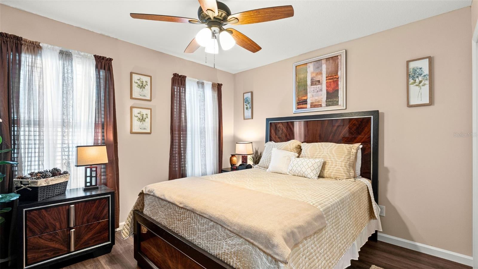 Image 23 of 39 For 479 Savannah Circle