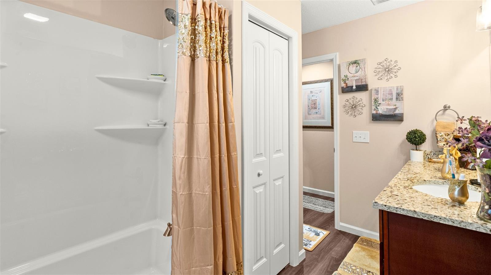 Image 25 of 39 For 479 Savannah Circle