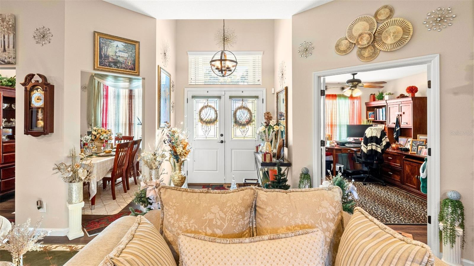 Image 6 of 39 For 479 Savannah Circle