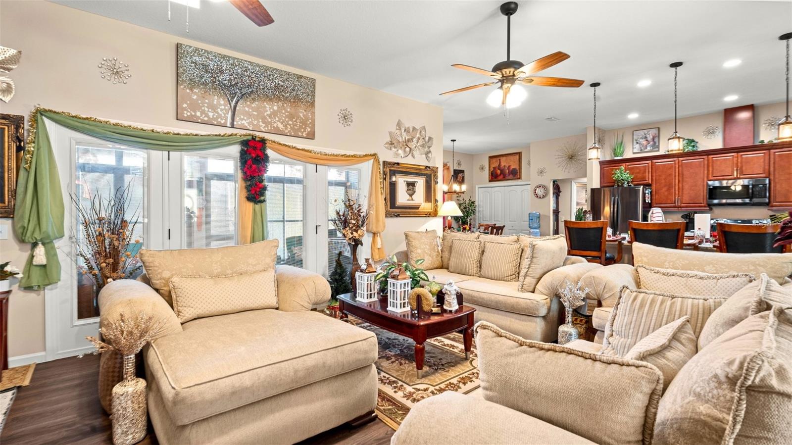 Image 7 of 39 For 479 Savannah Circle