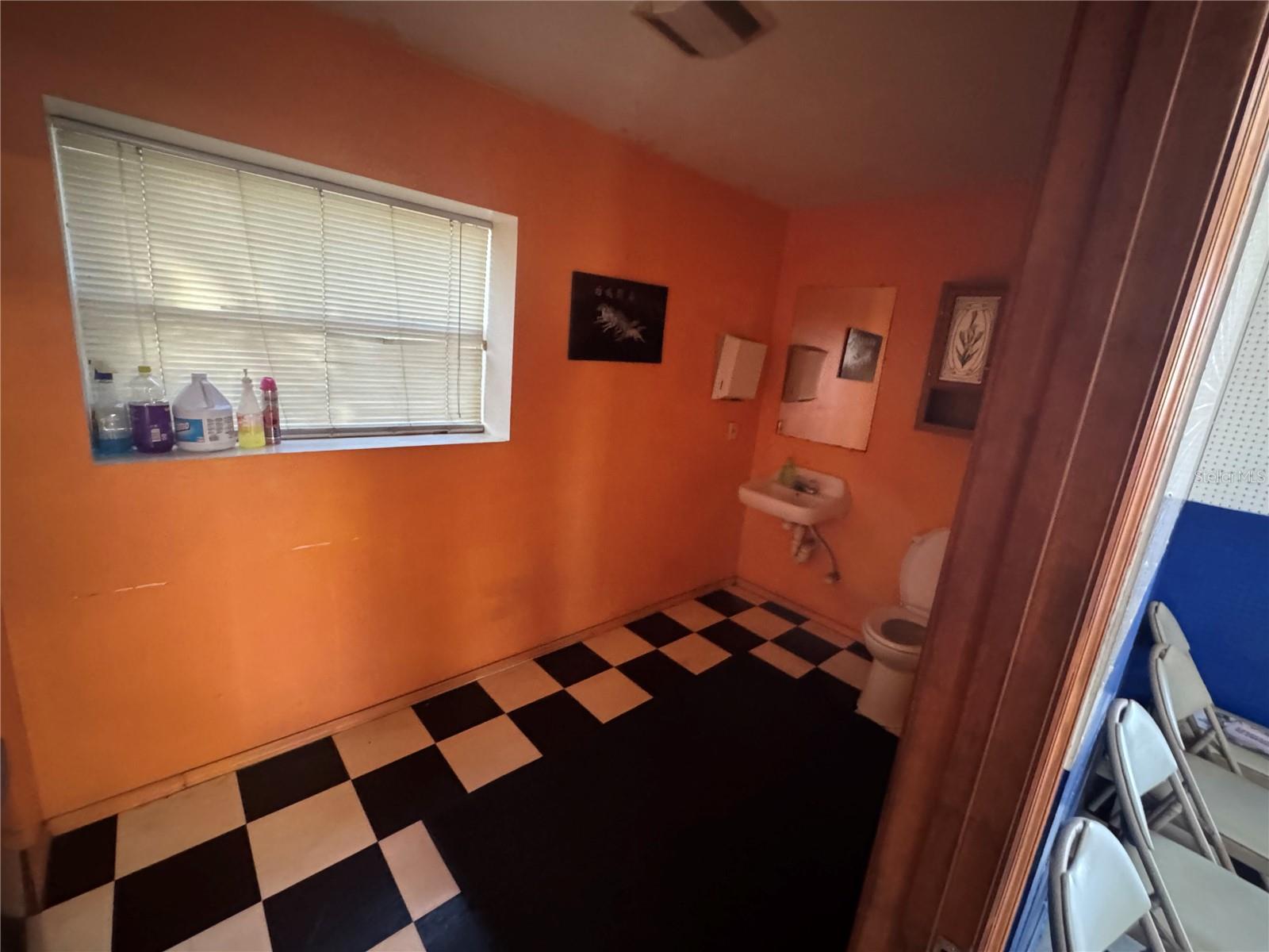 Image 17 of 21 For 15050 Us Highway 301