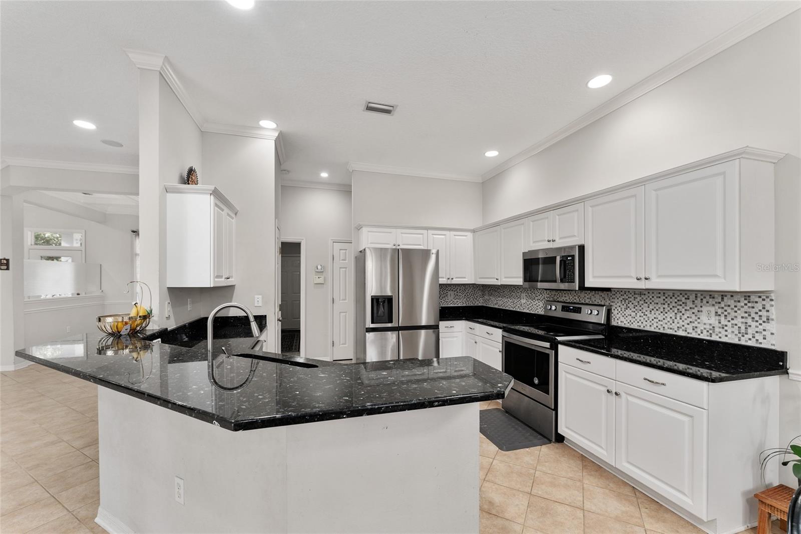 Image 7 of 36 For 6931 84th Drive