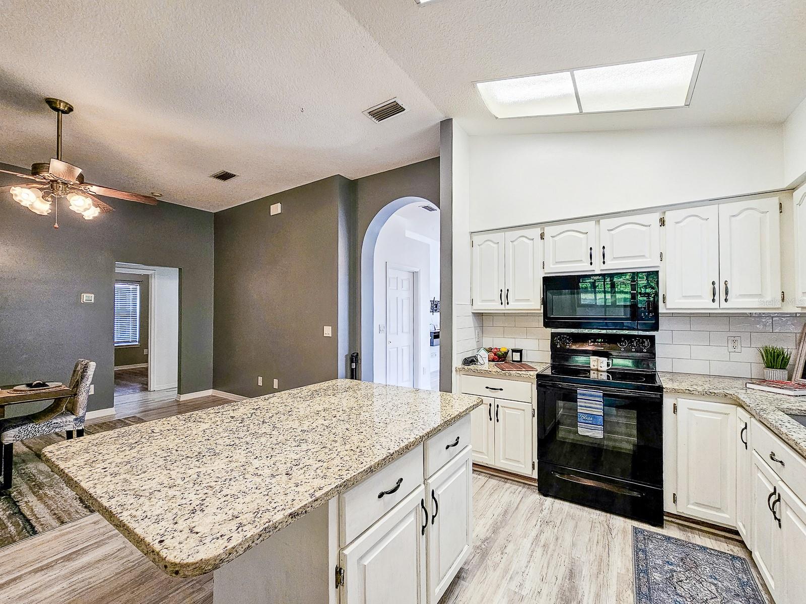 Image 17 of 51 For 4306 1st Avenue