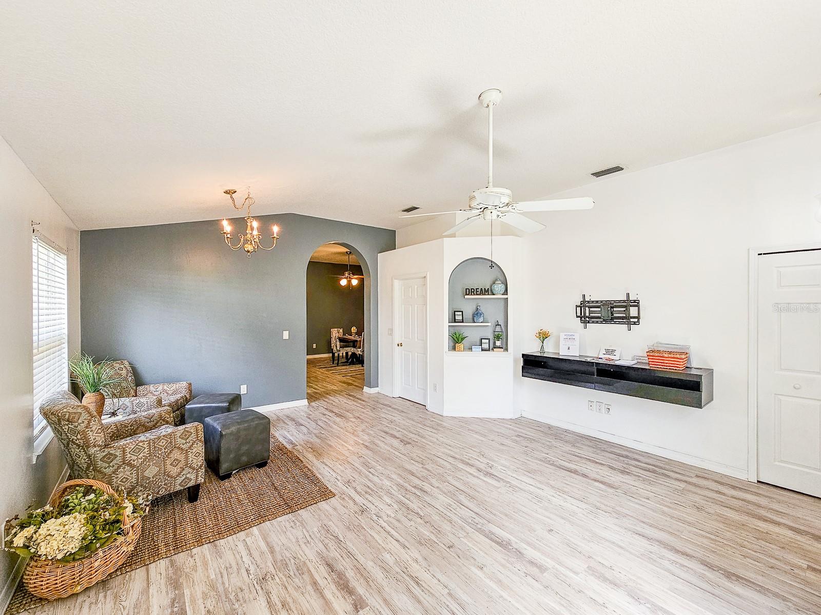 Image 7 of 51 For 4306 1st Avenue