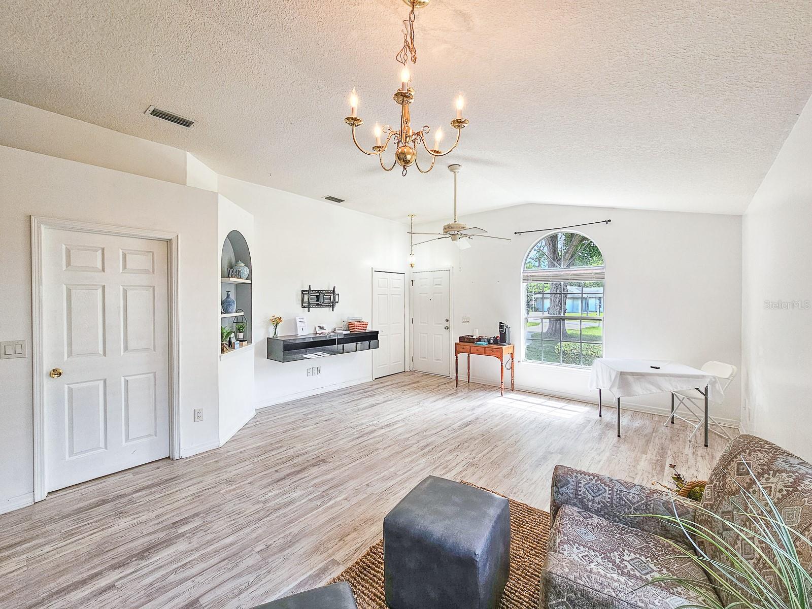 Image 8 of 51 For 4306 1st Avenue