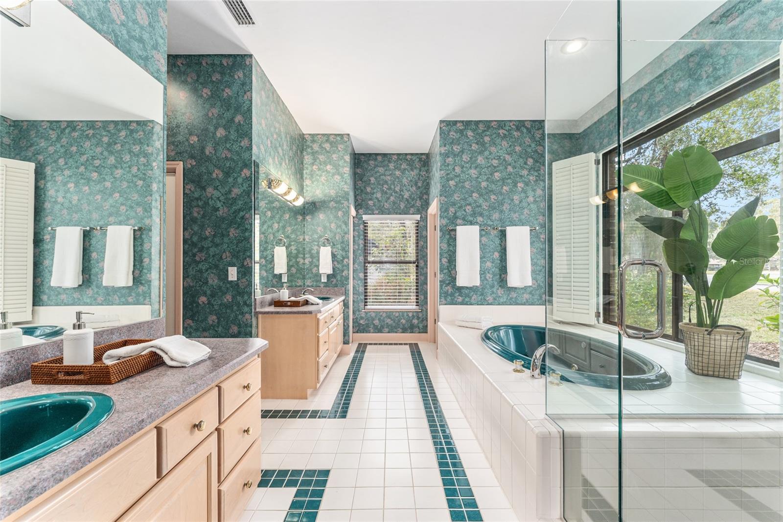 Image 30 of 66 For 4529 53rd Street