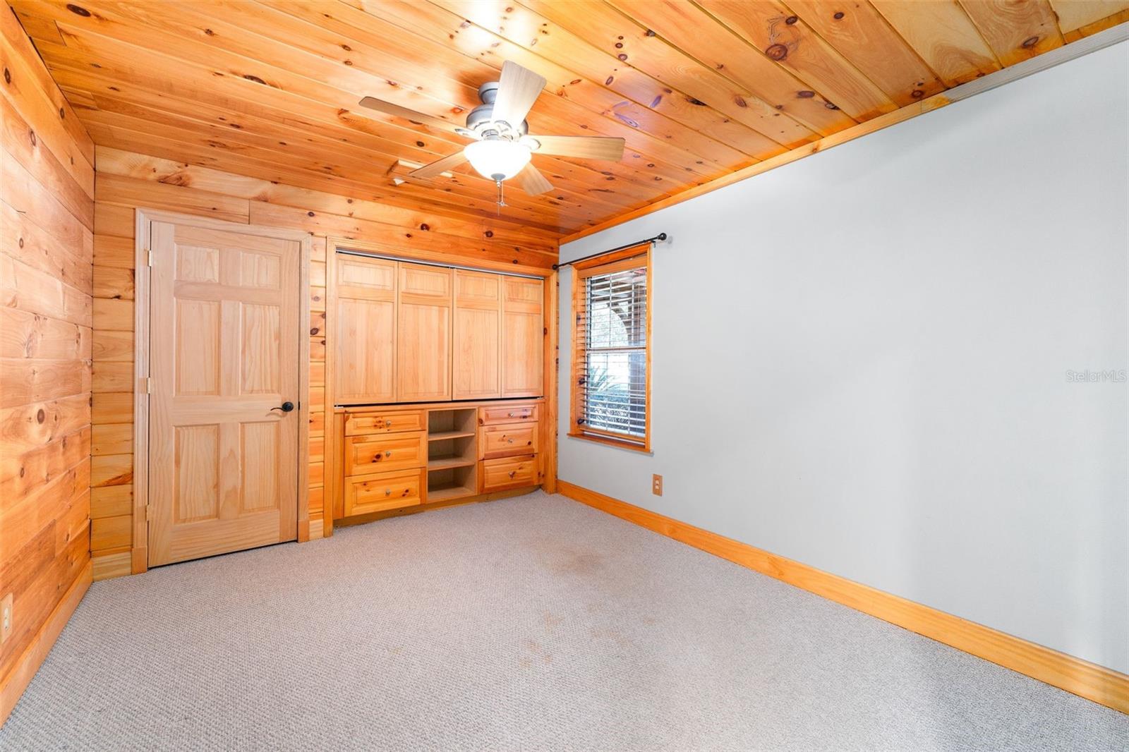 Image 36 of 67 For 137 Meadow Terrace