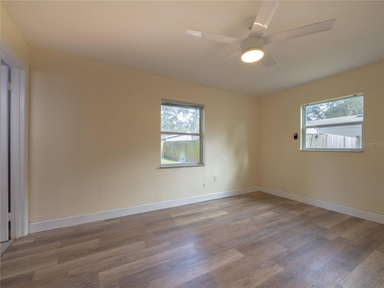 Image 13 of 26 For 26424 1st Avenue