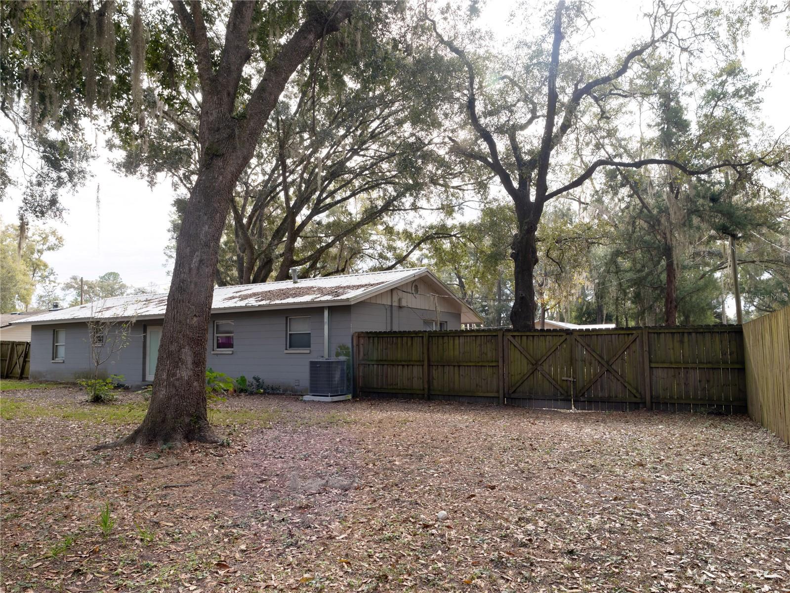 Image 24 of 26 For 26424 1st Avenue